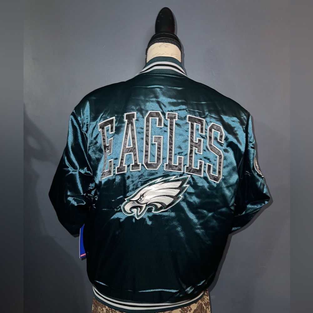 Philadelphia Eagles Satin Bomber Jacket (L)🏈 - Picture 3 of 7